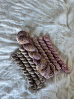 Load image into Gallery viewer, Amazing Day Shawl Kit
